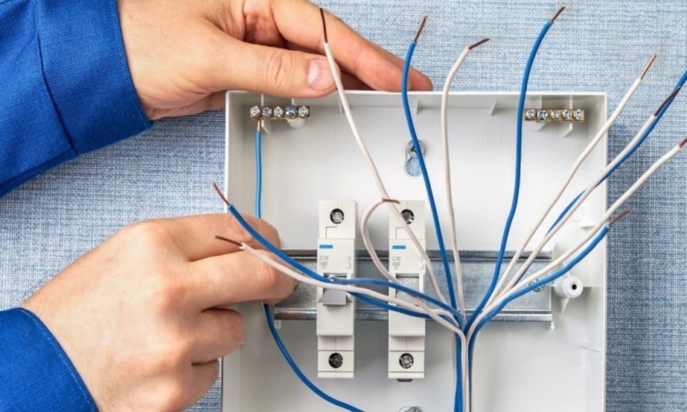 Factors to consider when choosing an electrician