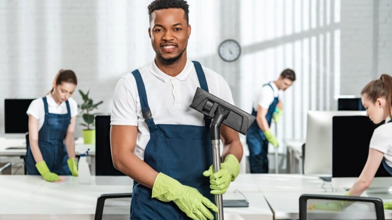 The Top 5 Benefits of Hiring a Commercial Cleaning Service for Your Business