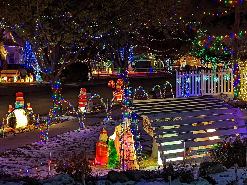 Holiday Magic After Dark: The Best Utah Neighborhoods to See Stunning Christmas Light Displays