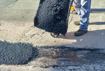 Cold Patch vs. Hot Mix: Which Asphalt Patching Method Is Best?